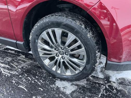 2021 Toyota Venza XLE