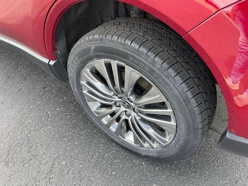 2021 Toyota Venza XLE