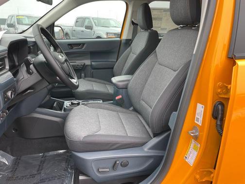 Orange Fury Metallic Tri-Coat 2026 Ford Maverick XLT