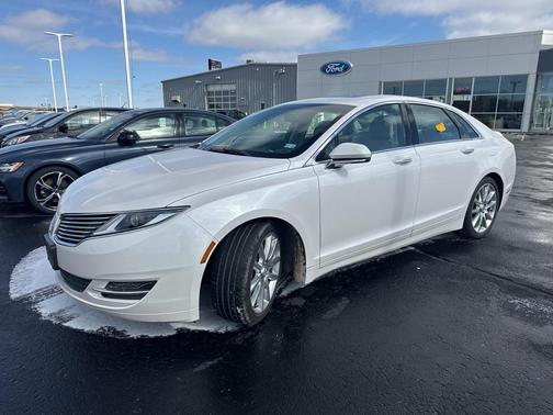 2016 Lincoln MKZ Base