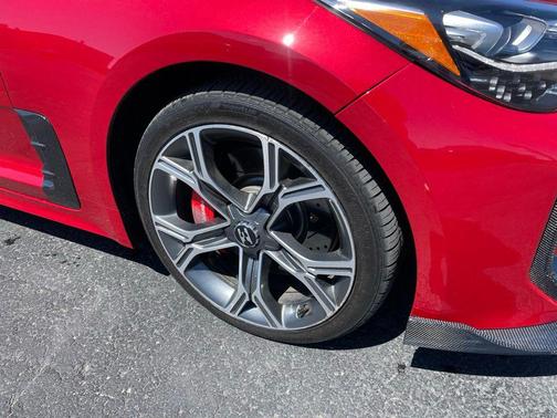 HiChroma Red 2018 Kia Stinger GT2