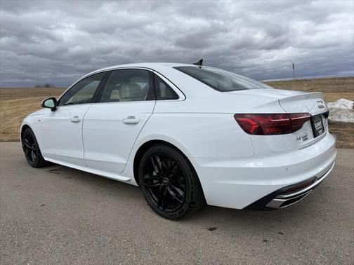 2023 Audi A4 45 S line Premium Plus