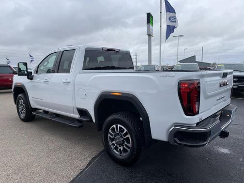 2024 GMC Sierra 2500 SLE