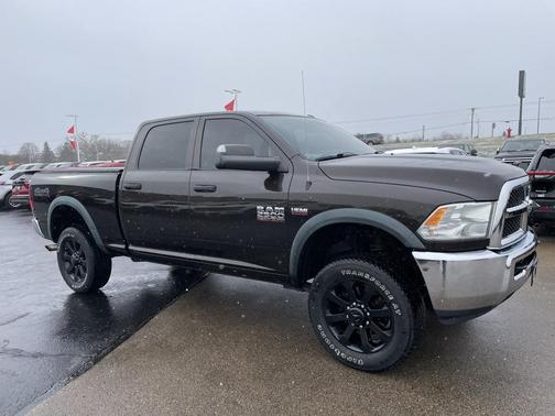 2017 RAM 2500 Tradesman Crew Cab 4x4 6'4' Box