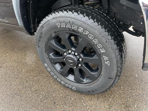 2017 RAM 2500 Tradesman Crew Cab 4x4 6'4' Box