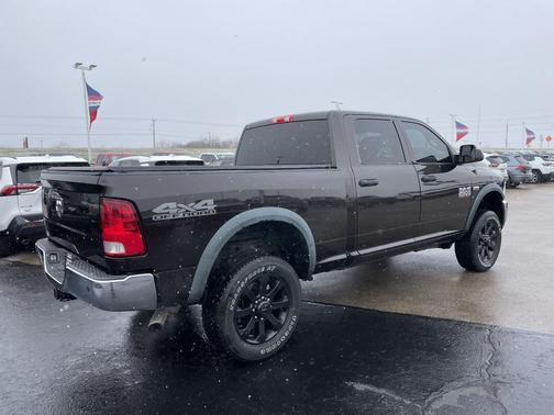 2017 RAM 2500 Tradesman Crew Cab 4x4 6'4' Box