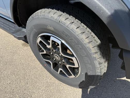 2023 Ford Bronco Base