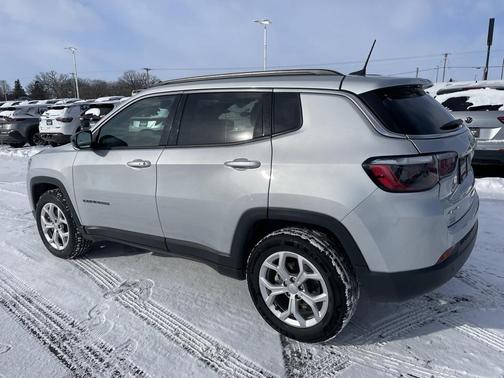 2024 Jeep Compass Latitude