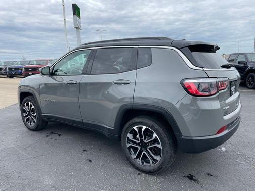 Sting-Gray Clearcoat 2023 Jeep Compass Limited