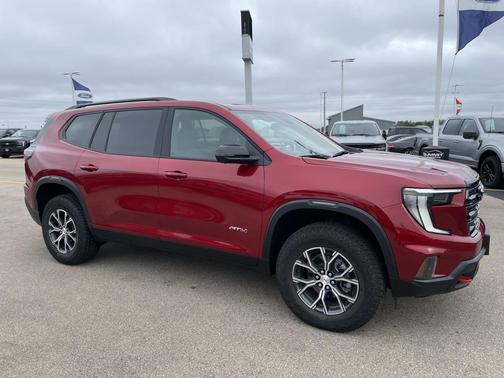 2025 GMC Acadia AWD AT4
