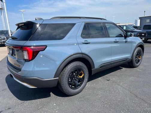 Vapor Blue Metallic 2026 Ford Explorer Tremor