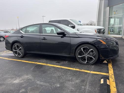 2024 Nissan Altima SR FWD