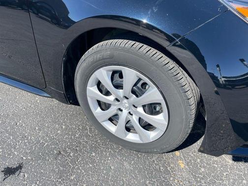 Midnight Black Metallic 2024 Toyota Corolla LE