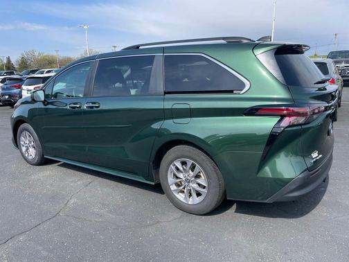 Cypress 2025 Toyota Sienna XLE
