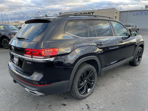 2022 Volkswagen Atlas 3.6L SE w/Technology