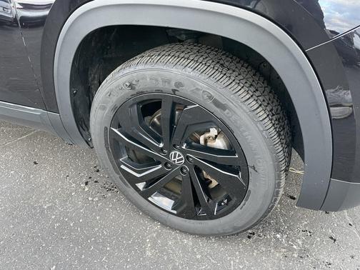 2022 Volkswagen Atlas 3.6L SE w/Technology