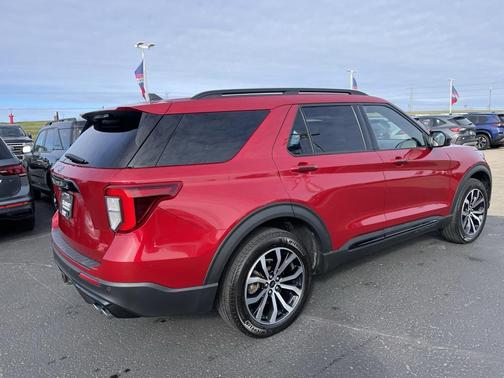 2022 Ford Explorer ST