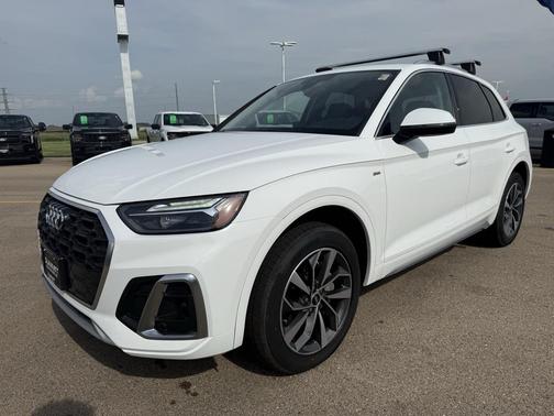 2023 Audi Q5 45 S line Premium Plus