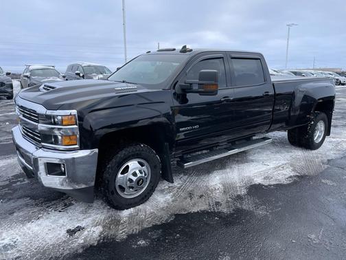 2017 Chevrolet Silverado 3500 LT