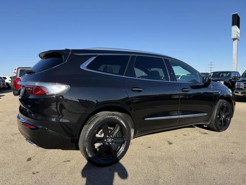2023 Buick Enclave Essence AWD