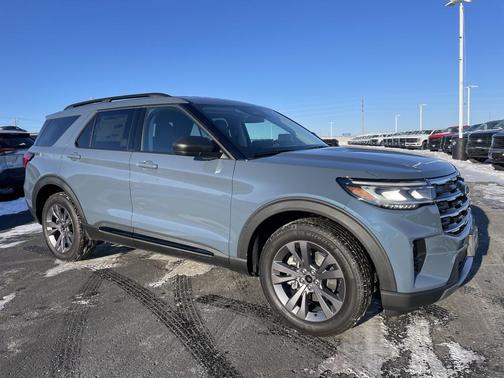 2026 Ford Explorer Active w/200A Pkg