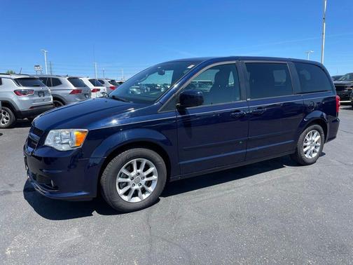 True Blue Pearlcoat 2012 Dodge Grand Caravan R/T