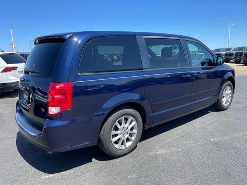 True Blue Pearlcoat 2012 Dodge Grand Caravan R/T