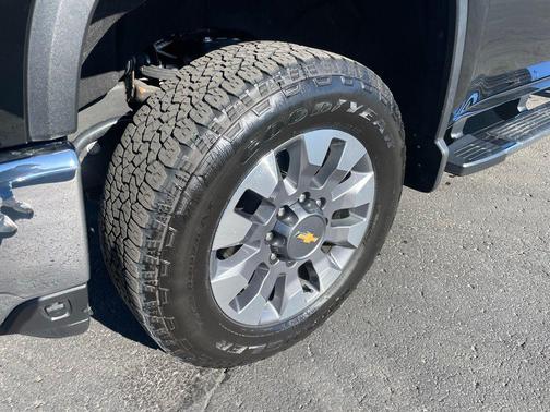 Black 2024 Chevrolet Silverado 3500 LT