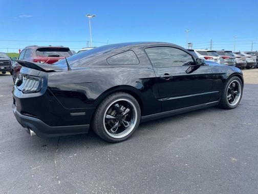 Black 2012 Ford Mustang GT Premium