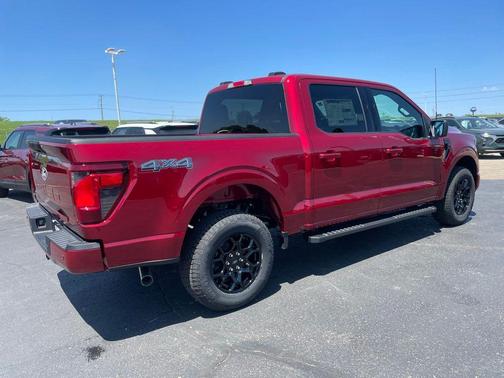 Ruby Red Metallic Tinted Clearcoat 2026 Ford F-150 XLT