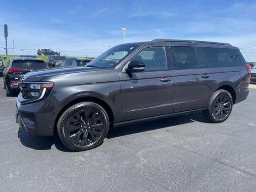 Dark Matter Gray Metallic 2025 Ford Expedition Max Platinum