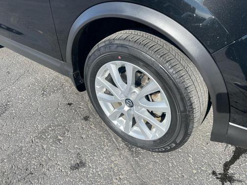 2022 Nissan Rogue Sport S