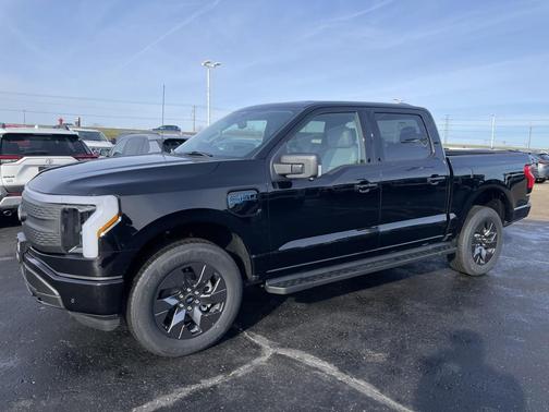 2025 Ford F-150 Lightning Flash