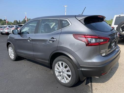 2022 Nissan Rogue Sport S
