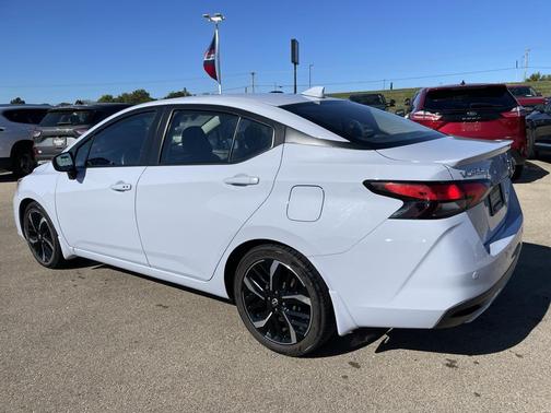 2023 Nissan Versa 1.6 S