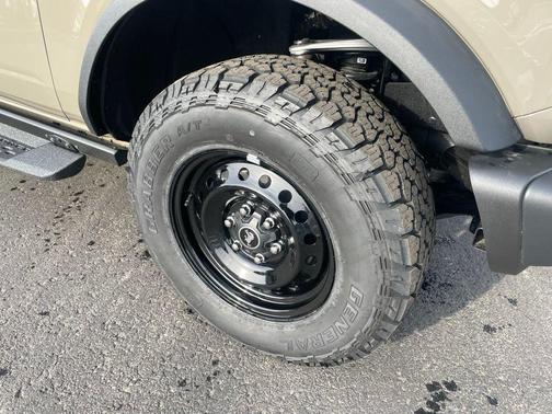 Marsh Gray 2026 Ford Bronco Big Bend