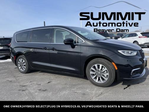 2024 Chrysler Pacifica Hybrid Select