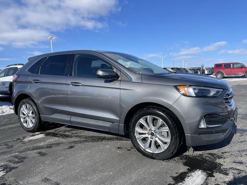 2023 Ford Edge Titanium