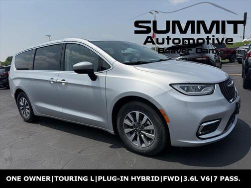 2023 Chrysler Pacifica Hybrid Touring L