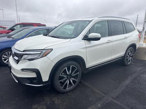 2019 Honda Pilot Touring 8-Passenger