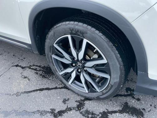 2019 Honda Pilot Touring 8-Passenger