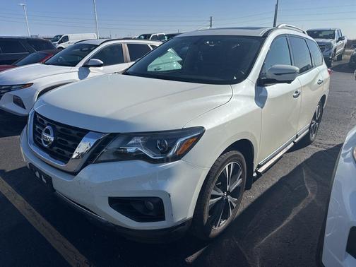 Pearl White 2017 Nissan Pathfinder Platinum