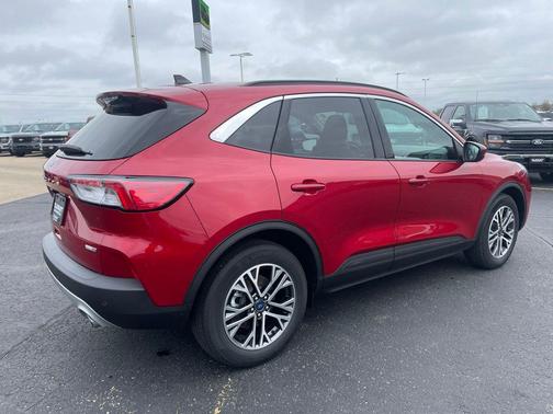 Rapid Red Metallic Tinted Clearcoat 2020 Ford Escape SEL