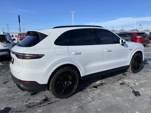 2021 Porsche Cayenne Cayenne E-Hybrid
