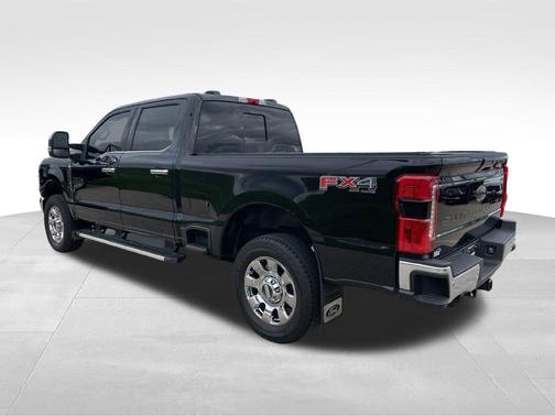Agate Black Metallic 2025 Ford F-350 Lariat