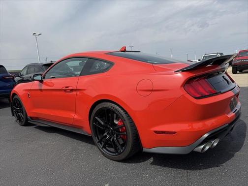 2022 Ford Shelby GT500 Base