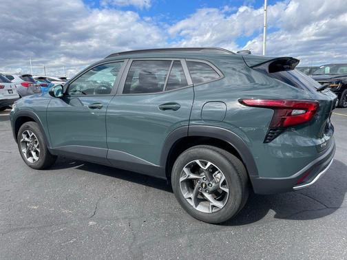 Cypress Gray 2025 Chevrolet Trax LT