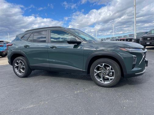 Cypress Gray 2025 Chevrolet Trax LT