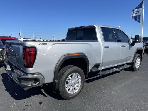 2022 GMC Sierra 2500 SLT