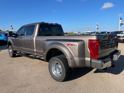 2022 Ford F-350 XLT